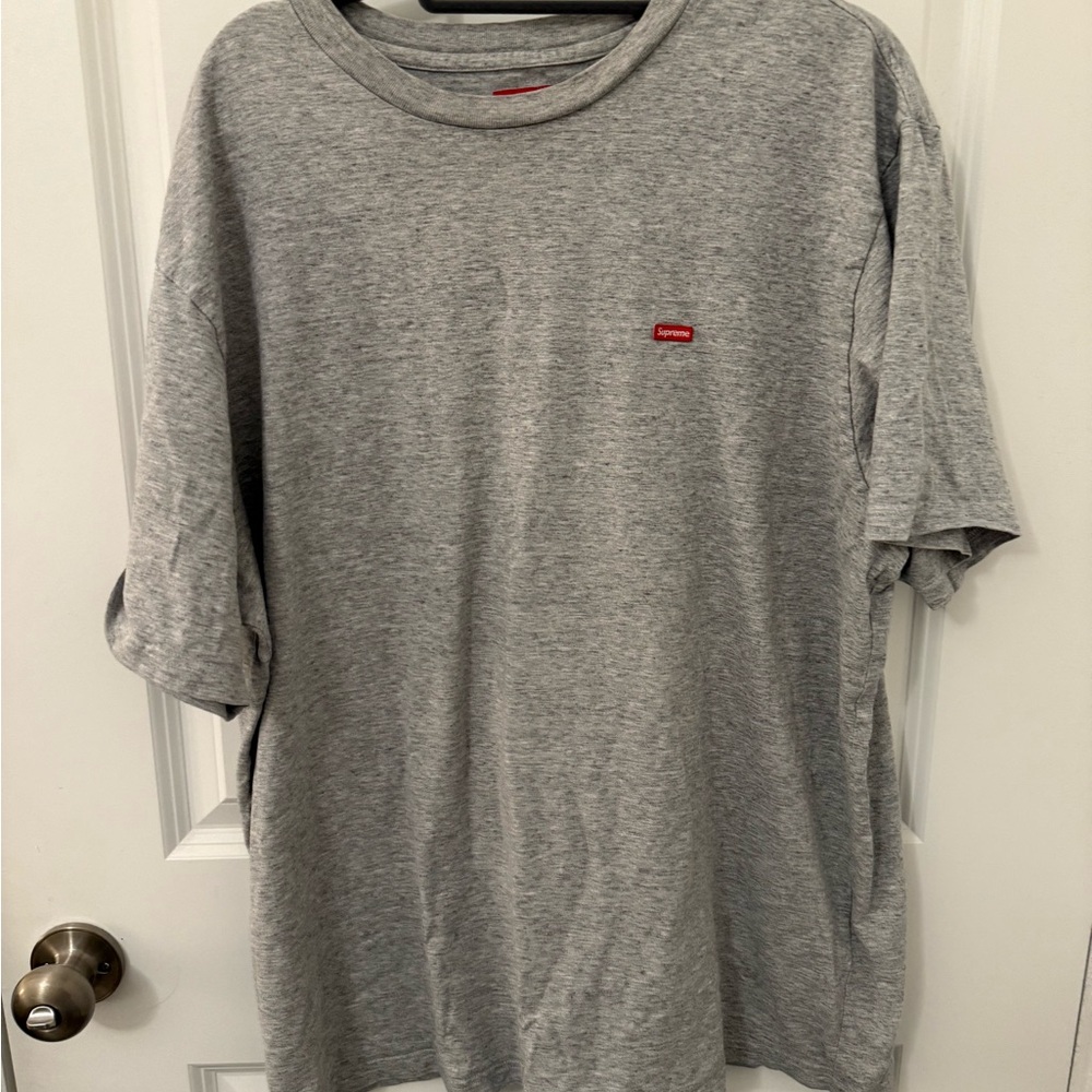 Supreme Gray Men's T-Shirt size xl